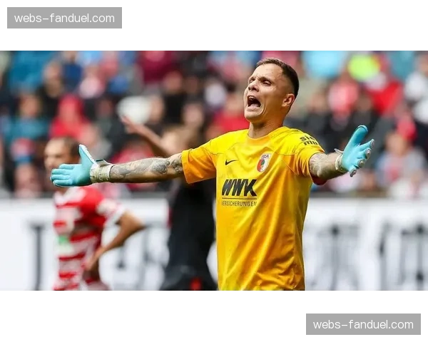 奥格斯堡2-2战平波鸿，双方各取一分但保级压力未减